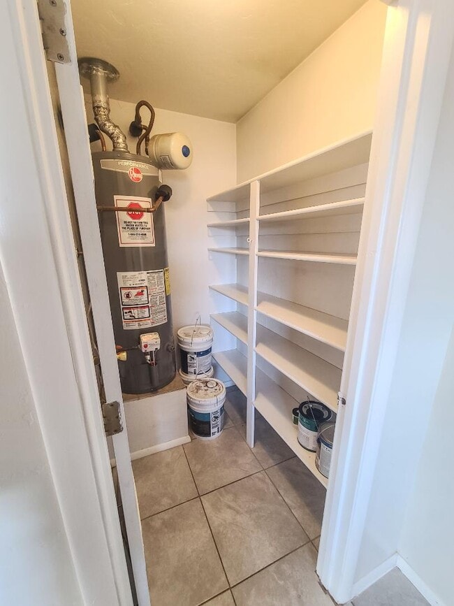 Building Photo - 13210 Townsend-Winona Rd