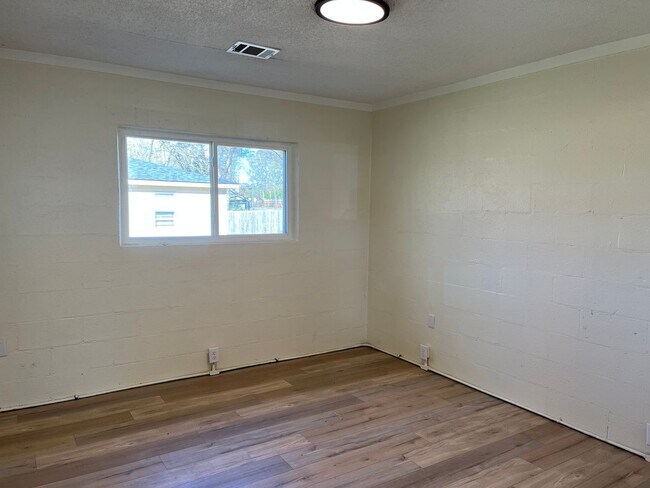 Building Photo - 117 Blanton Ave