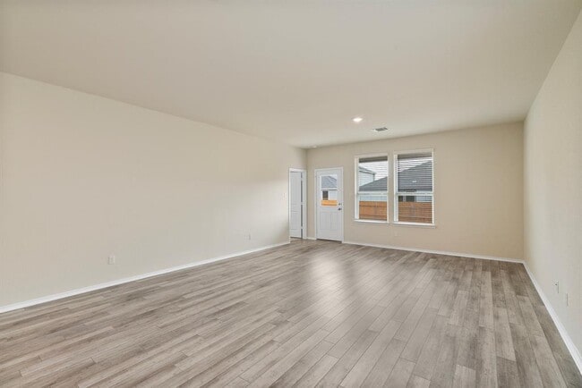 Building Photo - 141 Onna St