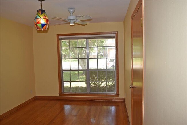 Building Photo - 7015 Carvel Ln