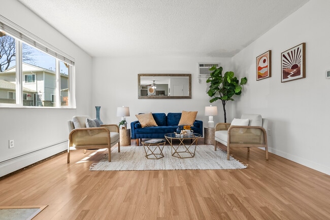 Building Photo - 7309 W Hampden Ave