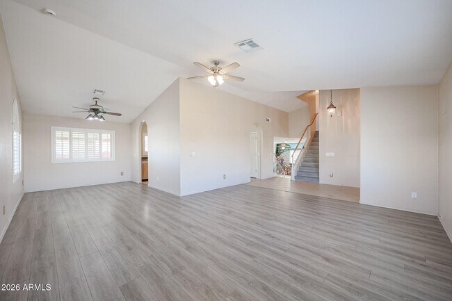 Building Photo - 12759 N 86th Dr