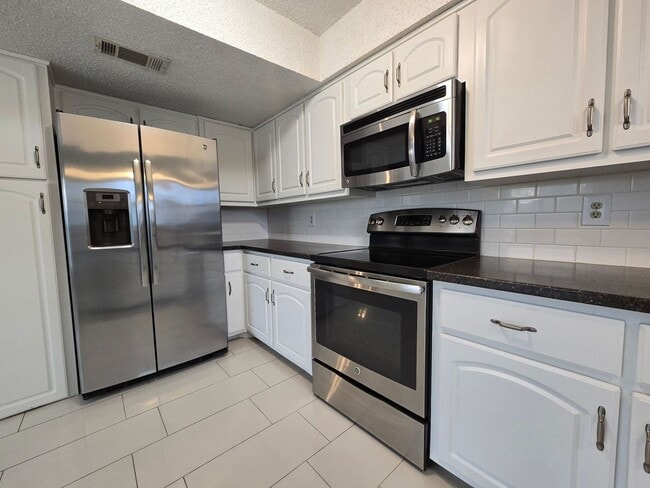 Building Photo - COMING SOON!