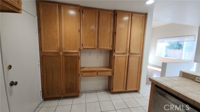 Building Photo - 14880 Honey Ct