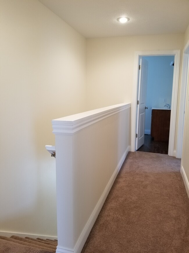 Building Photo - GREAT 3 BED 2 BATH CONDO!!!