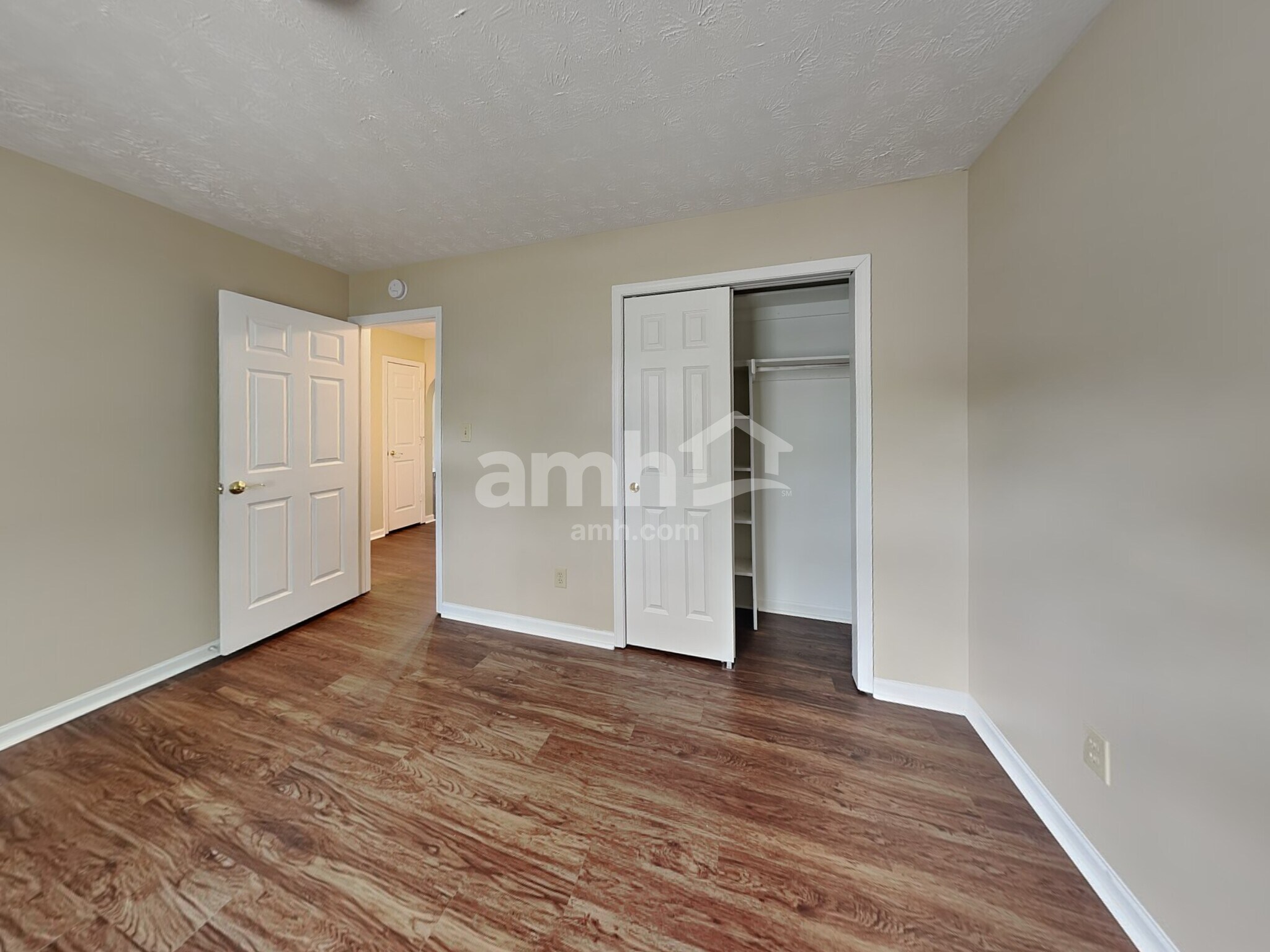Building Photo - 10684 Summerwood Ln