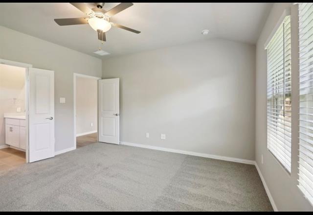 Building Photo - 909 Edgehurst Dr