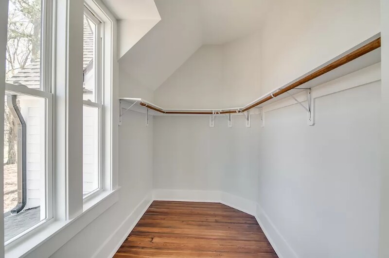Building Photo - 164 N Clark St