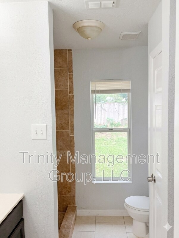 Building Photo - 53 Pecan Drive Pass