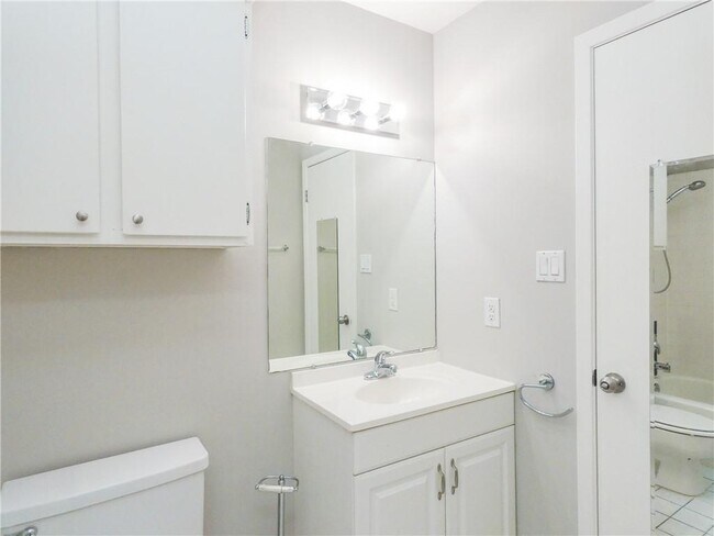 Building Photo - 8418 Fathom Cir