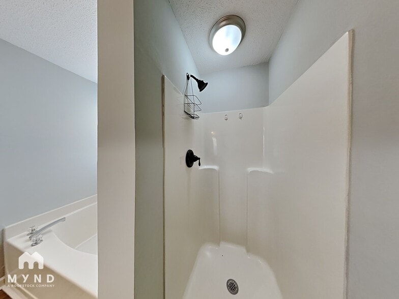 Building Photo - 75 Windward Dr