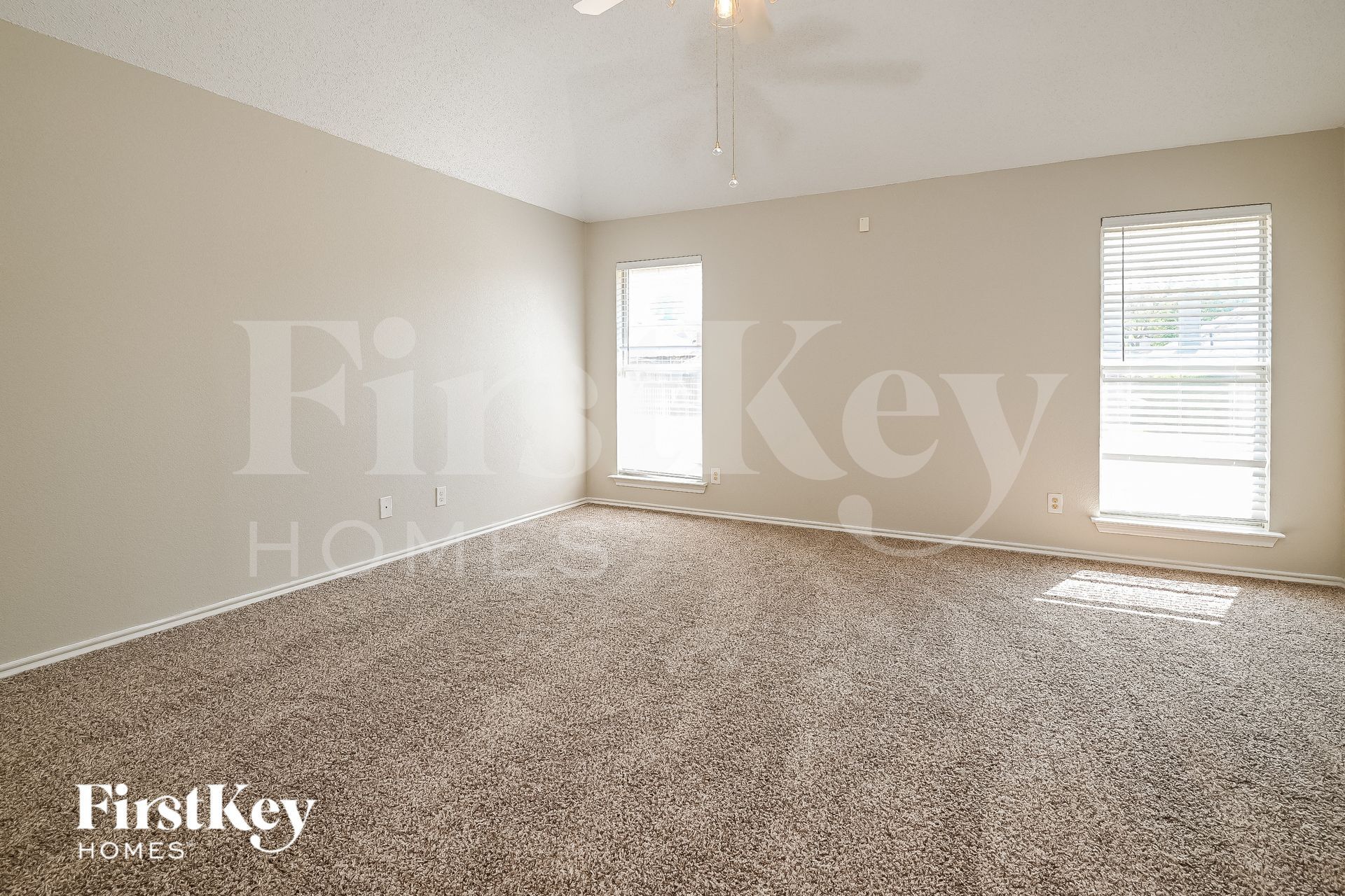 Building Photo - 2210 Meadowstone Dr