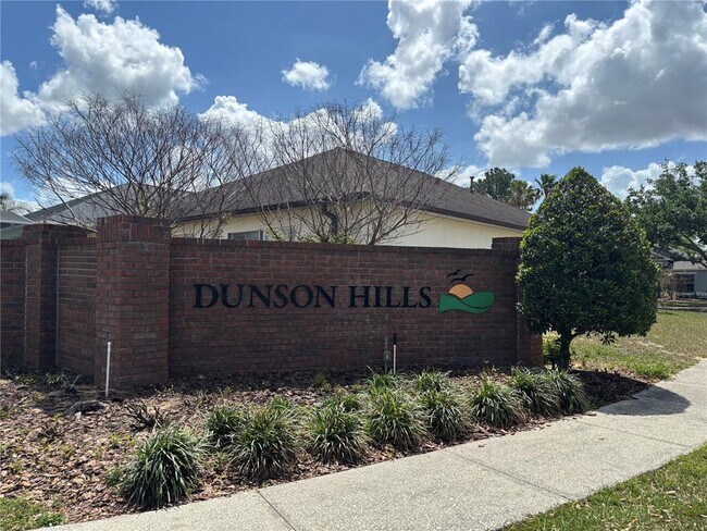 Building Photo - 325 Piano Ln