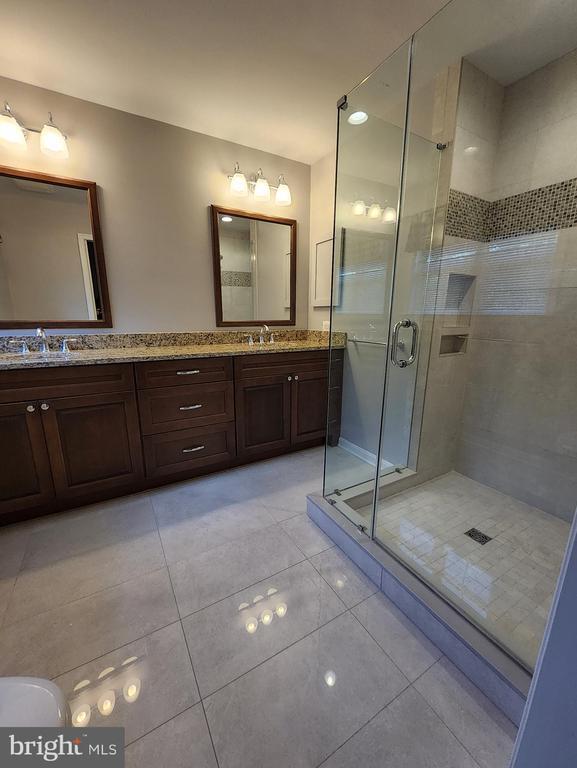Building Photo - 8612 Sanderling Dr
