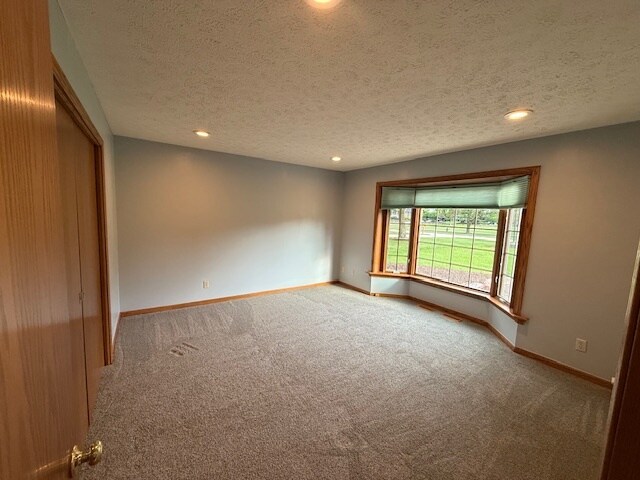 Building Photo - 228 Countryside Dr