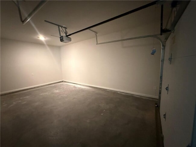 Building Photo - 3920 Newburn Ct