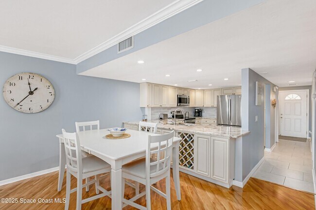 Building Photo - 190 Escambia Ln