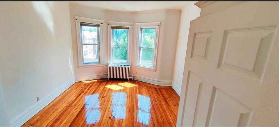 Primary Photo - 1959 Fowler Ave