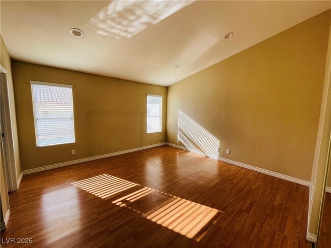 Building Photo - 8649 Trafalgar Dr