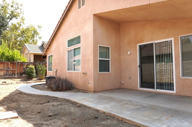 Building Photo - 14752 Eaglehead Mountain Dr