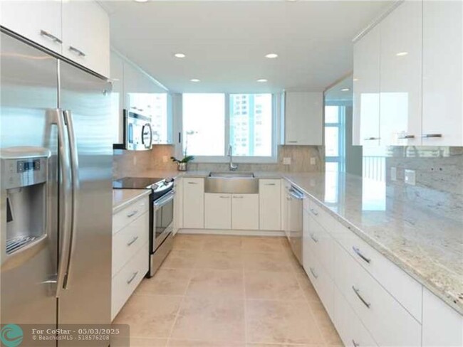 Building Photo - 1360 S Ocean Blvd