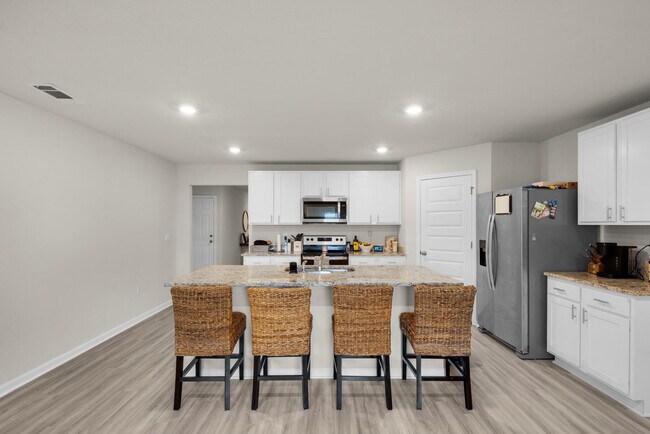 Building Photo - 924 Sandbar Loop