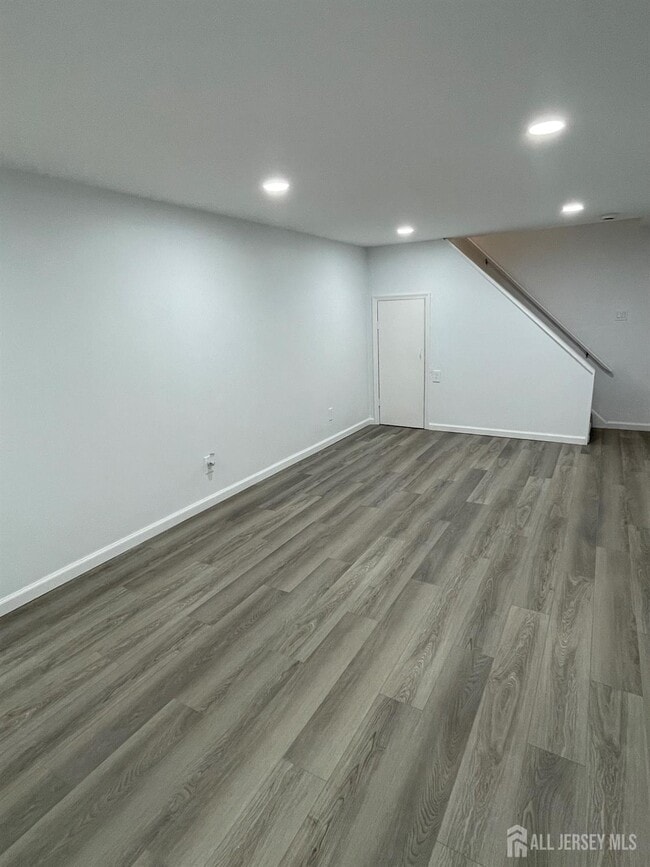 Building Photo - 1307 Cricket Ln