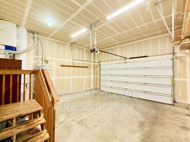 Building Photo - 3312 S 2nd Way