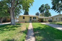 Building Photo - 3338 S Corona St