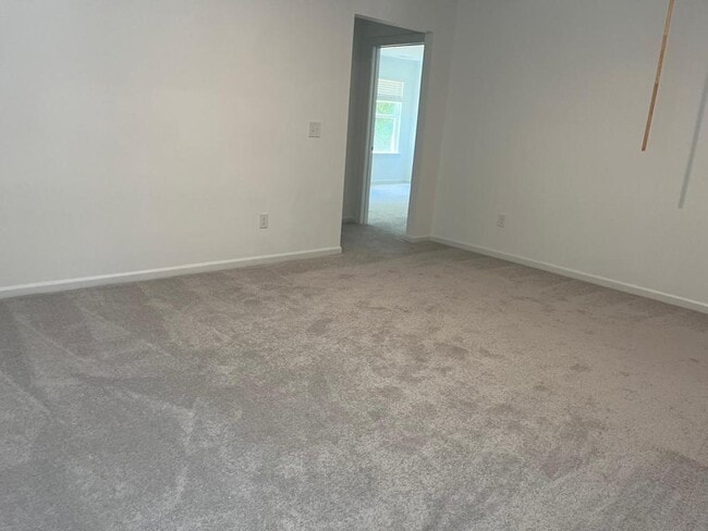 Building Photo - 198 Blue Butterfly Dr