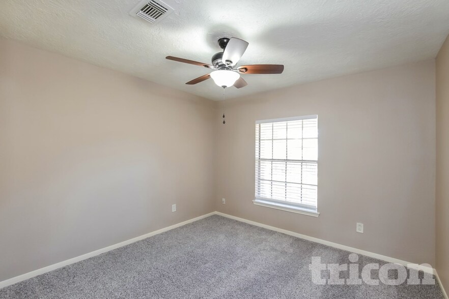 Building Photo - 20207 Cannaberry Way