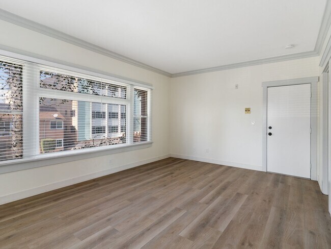 Interior Photo - 330 Cedar Avenue
