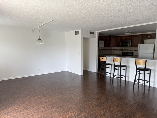 Building Photo - 3220 Sanders Rd