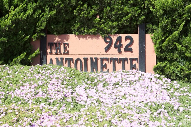 Signage - The Antoinette Apartments