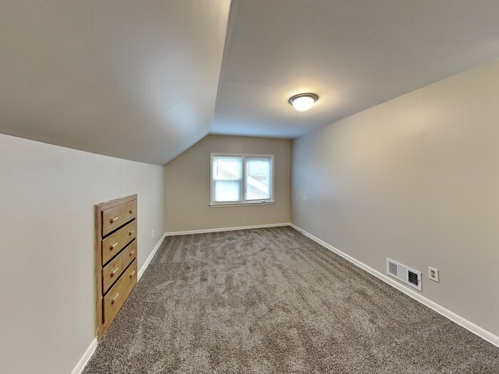 Building Photo - 3551 N Knox Ave
