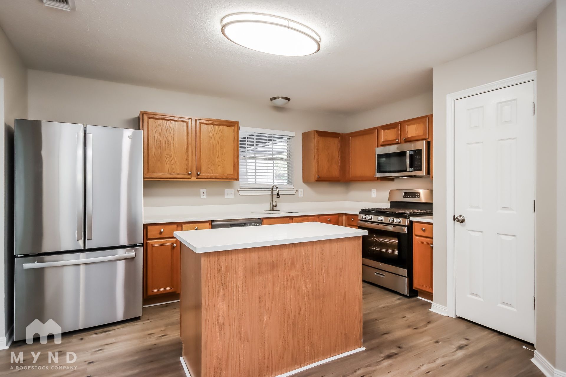 Building Photo - 598 Orangewood Dr