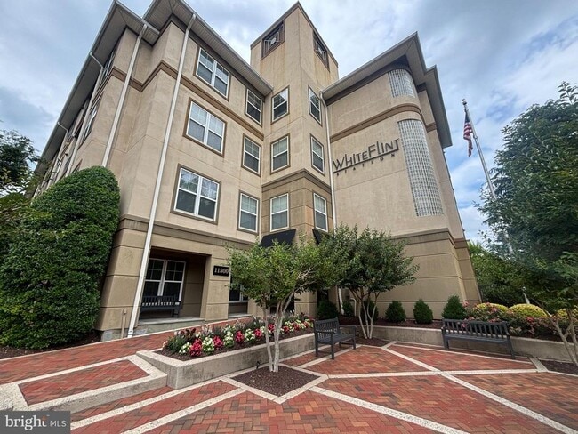Building Photo - 11800 Old Georgetown Rd