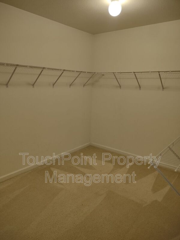 Building Photo - 2026 Durand Rd