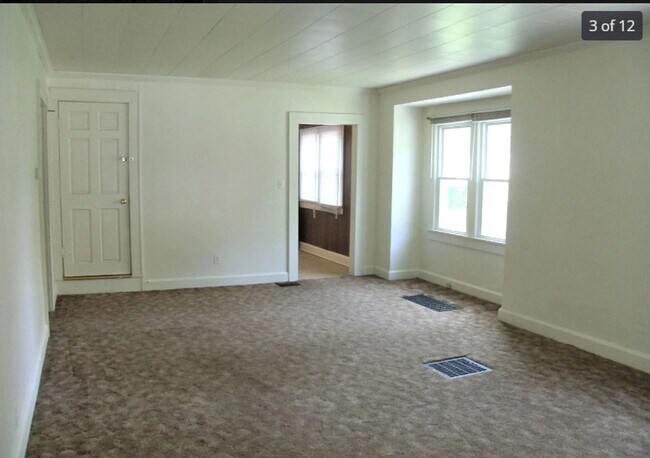 Building Photo - 327 S Talley Ave