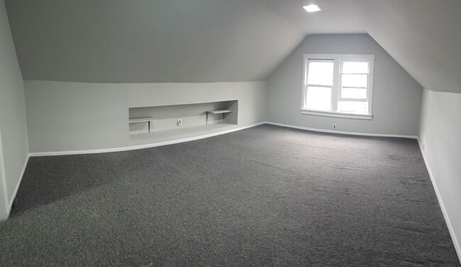 Building Photo - 11015 Fortune Ave
