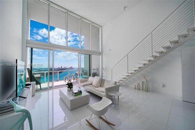 Building Photo - 1040 Biscayne Blvd
