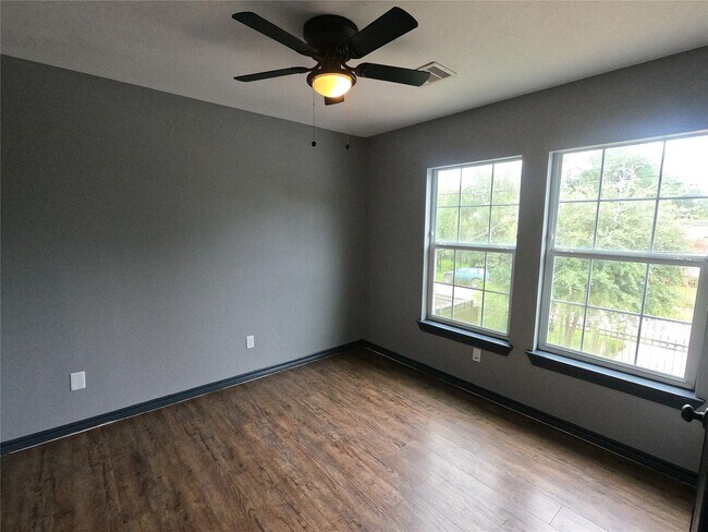 Building Photo - 107 Culmore Dr