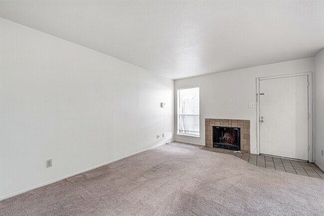 Building Photo - 6633 W Airport Blvd