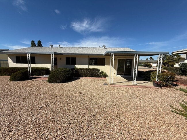 Building Photo - Bright & Spacious 2BR Home in Desirable 55+ Seven Oaks Community