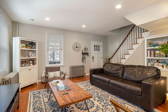 Building Photo - Beautiful 3 Bedroom Twin in Lansdale with garage $2,400/month