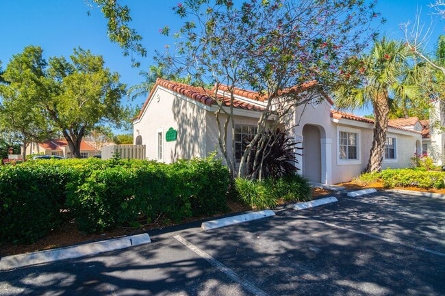 Building Photo - 1579 Springside Dr