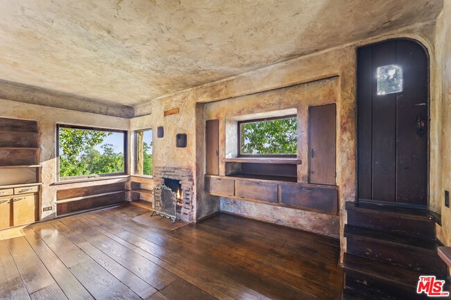 Building Photo - 1403 Avon Park Terrace