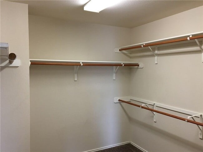 Building Photo - 3523 Shiraz Loop