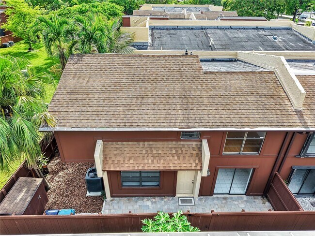 Building Photo - 7123 SW 115th Pl