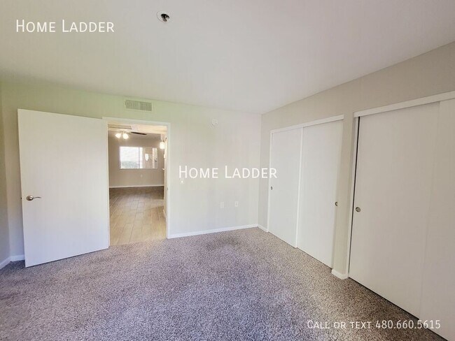 Building Photo - 12221 W Bell Rd